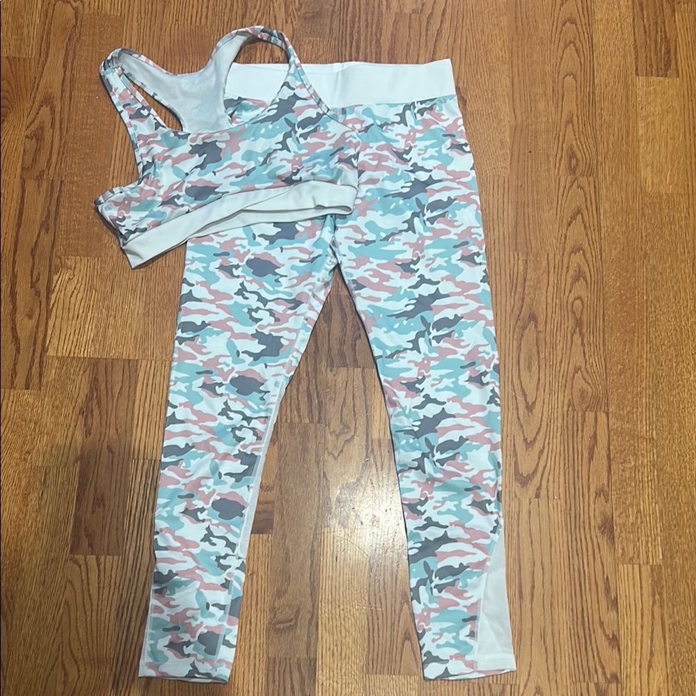 Women’s Camo Leggings and Top Set